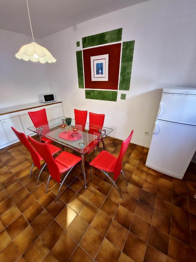 Apartments Cacija โตรกีร์ ภายนอก รูปภาพ
